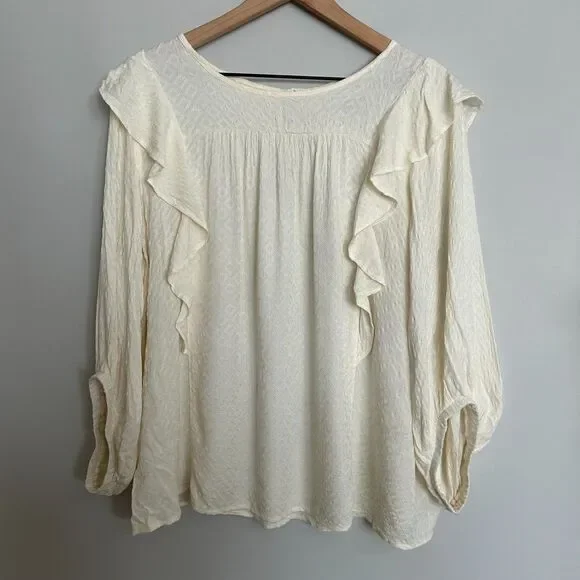 Universal Thread Ruffle Top - Picture 3 of 9